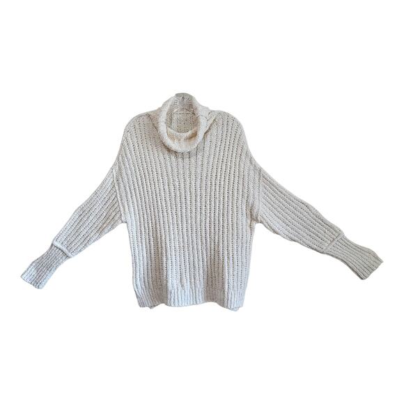 Free People Sweaters - FREE PEOPLE We The Free XS Oversized Sweater Cream Cable Knit Wide Cuff 46"